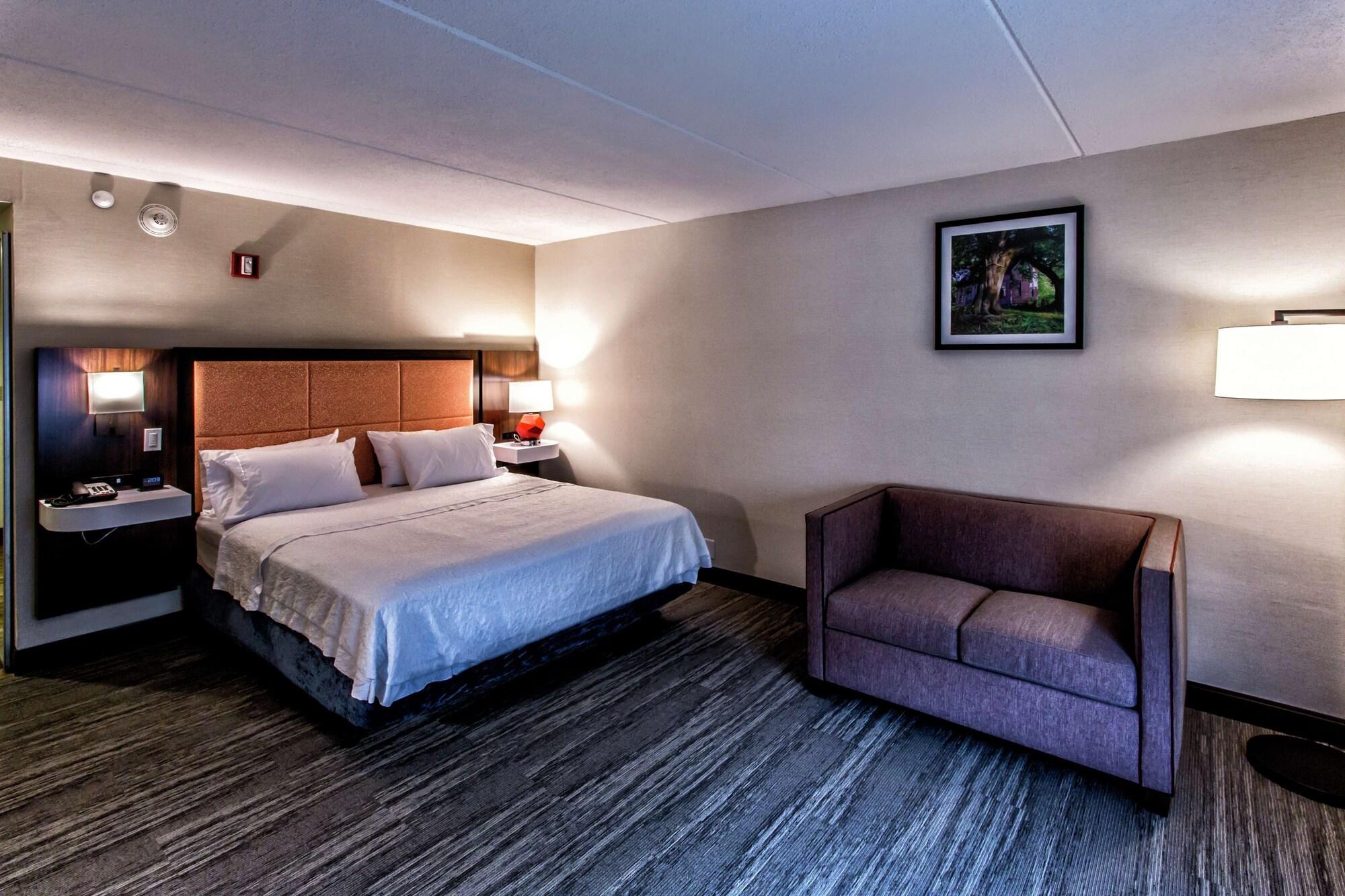 Hampton Inn & Suites Staten Island New York Exterior foto