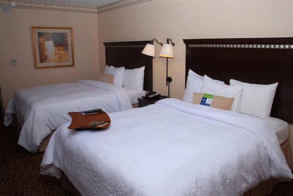 Hampton Inn & Suites Staten Island New York Cameră foto